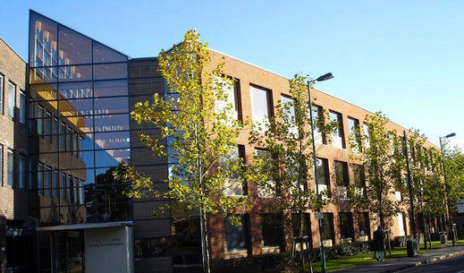 南安普顿大学